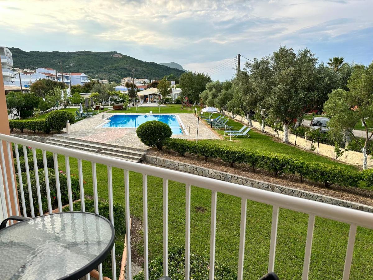 Aggelos Family Hotel Мораїтика Екстер'єр фото