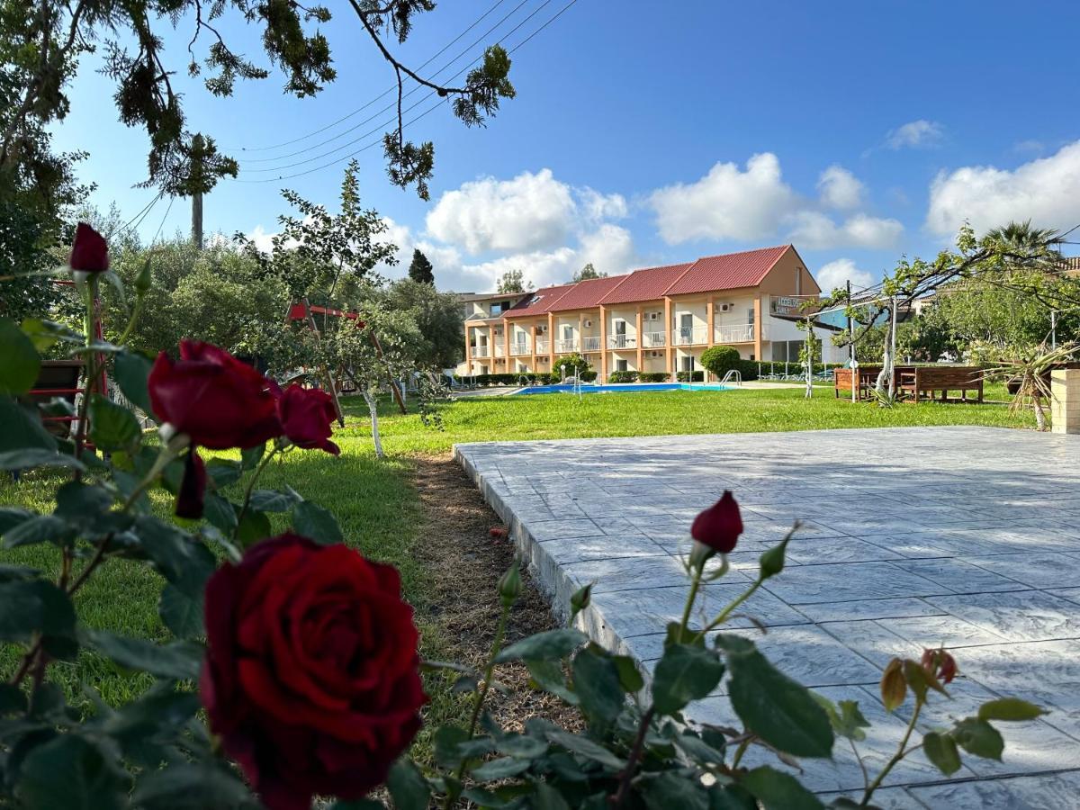 Aggelos Family Hotel Мораїтика Екстер'єр фото