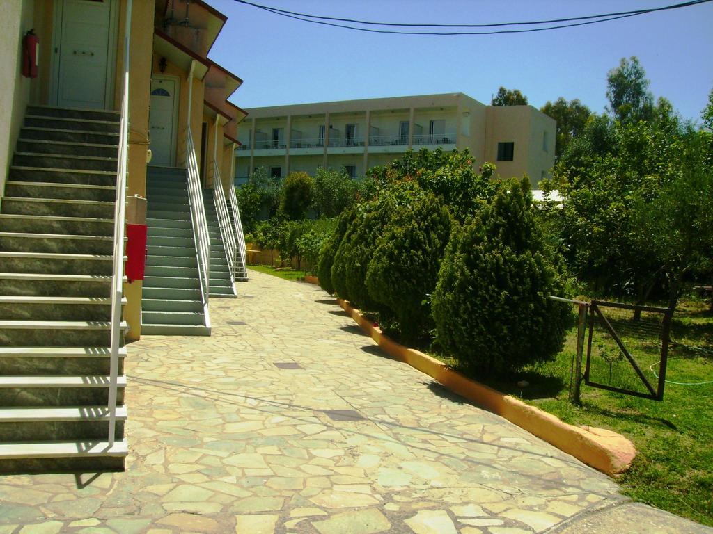 Aggelos Family Hotel Мораїтика Екстер'єр фото