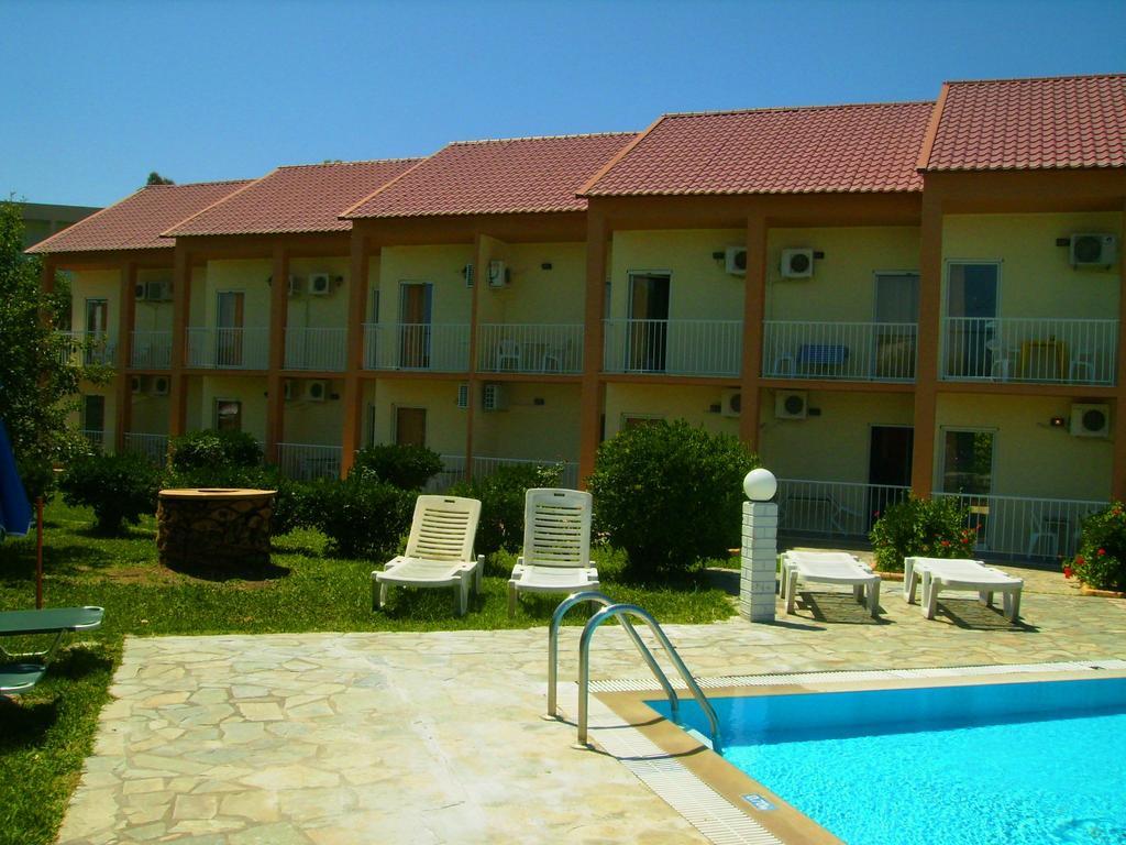Aggelos Family Hotel Мораїтика Екстер'єр фото