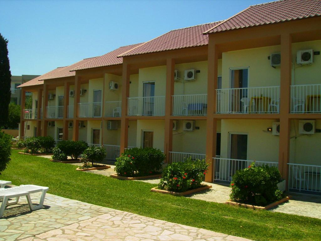Aggelos Family Hotel Мораїтика Екстер'єр фото