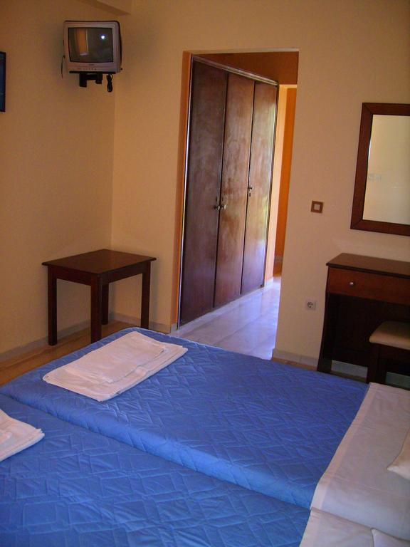 Aggelos Family Hotel Мораїтика Екстер'єр фото