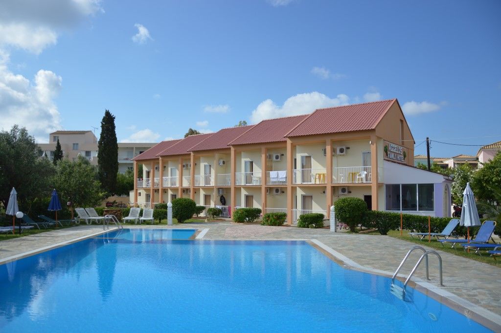 Aggelos Family Hotel Мораїтика Екстер'єр фото